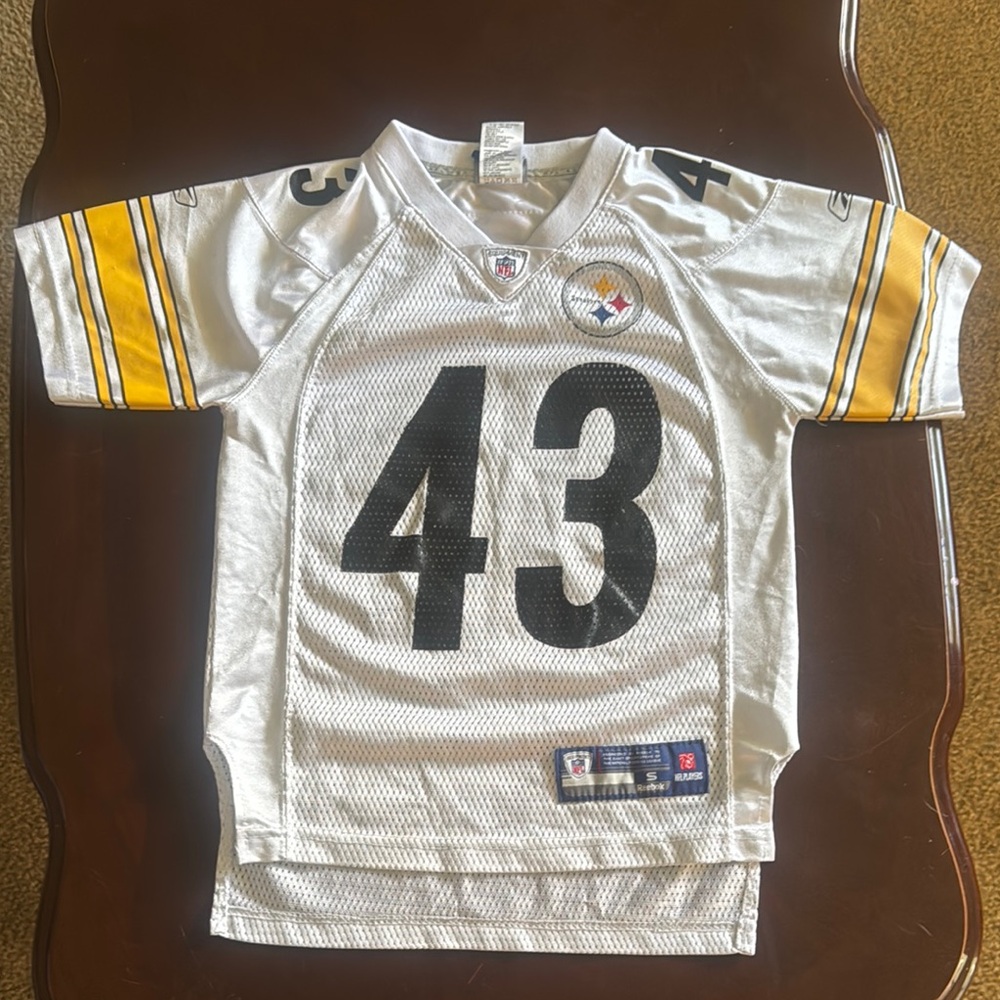 Reebok White and Black Sports Jersey